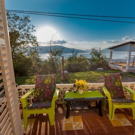 Holiday Home Nives ティヴァト エクステリア 写真