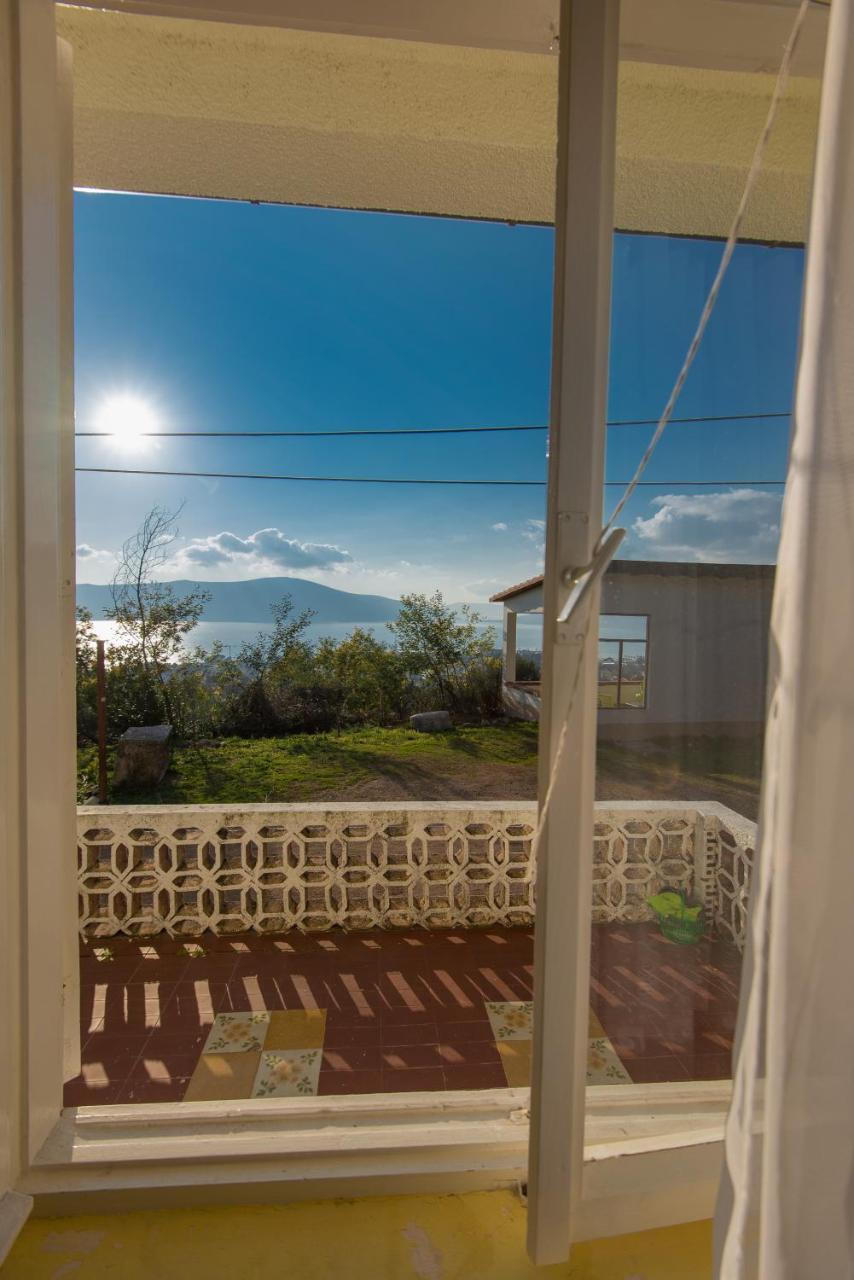 Holiday Home Nives ティヴァト エクステリア 写真